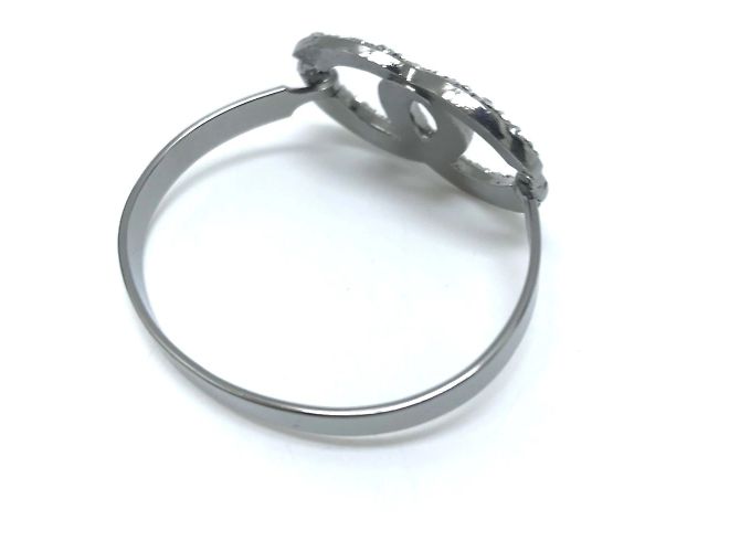 Bracciale charm in strass Chanel Coco Mark CC - vista 7