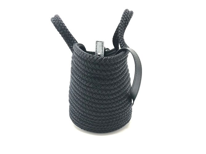 Borsa a spalla in nylon nero e pelle di agnello Balenciaga - vista 3