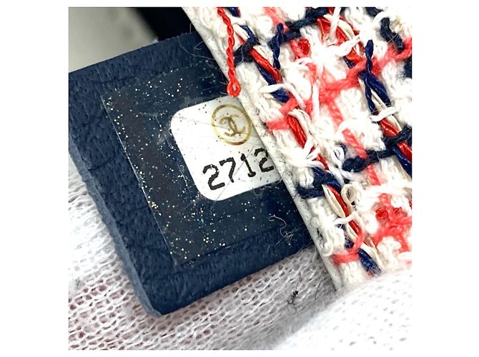 Chanel CC Coco Mark Flap Pochette Bag White Red - view 10