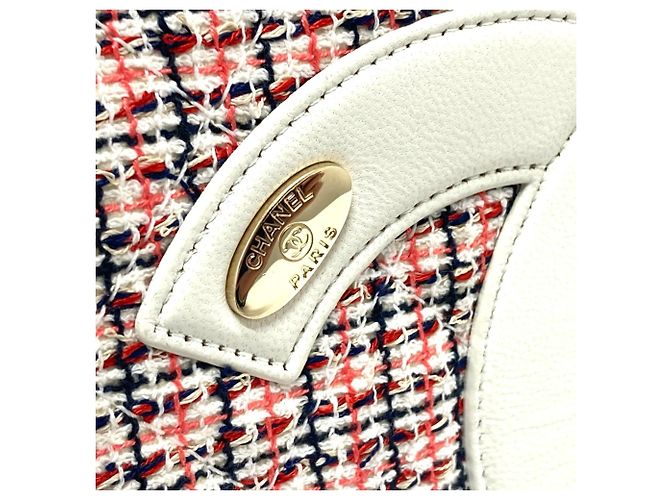 Chanel CC Coco Mark Flap Pochette Bag White Red - view 5