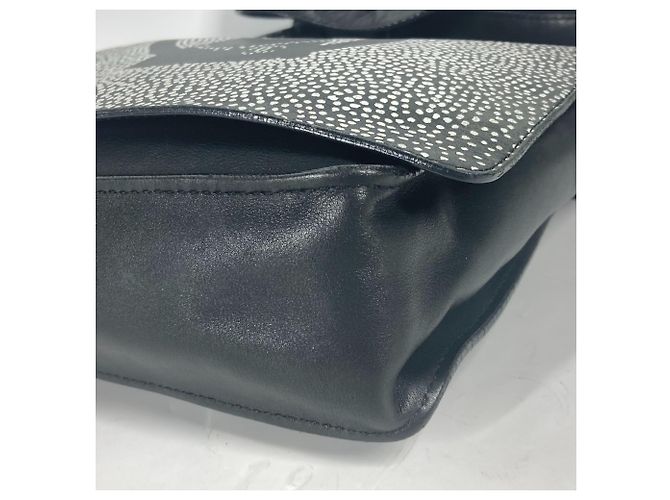 Borsa a spalla in pelle nera e bianca Chanel Nero Bianco - vista 10