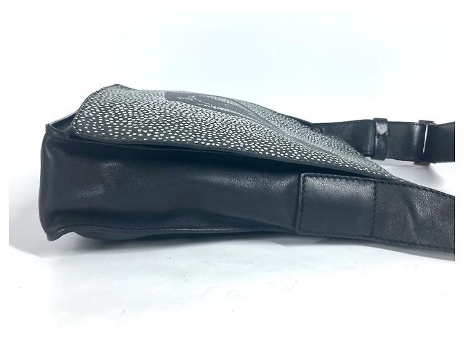 Borsa a spalla in pelle nera e bianca Chanel Nero Bianco - vista 7