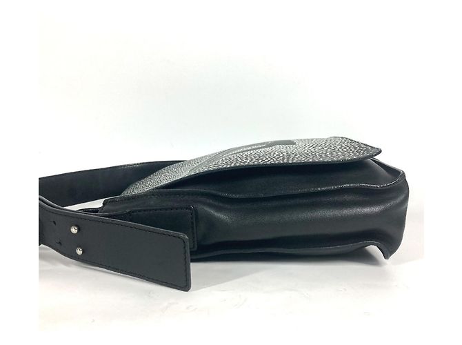 Borsa a spalla in pelle nera e bianca Chanel Nero Bianco - vista 8