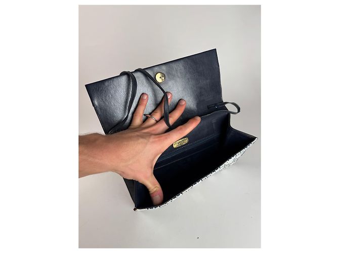 Vintage Givenchy 4G Monogramm Leder Tasche Weiß Marine Schwarz - Ansicht 14