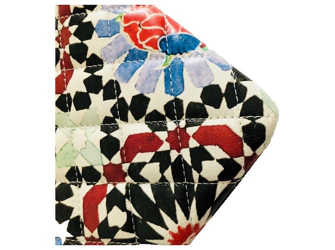 Chanel Clutch Paris Dubai in pelle d'agnello trapuntata multicolore - vista 16