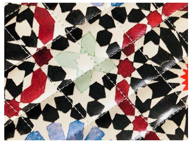 Chanel Clutch Paris Dubai in pelle d'agnello trapuntata multicolore - vista 17