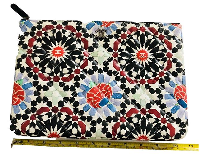 Chanel Clutch Paris Dubai in pelle d'agnello trapuntata multicolore - vista 5