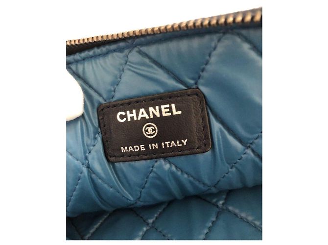 Chanel Clutch Paris Dubai in pelle d'agnello trapuntata multicolore - vista 9