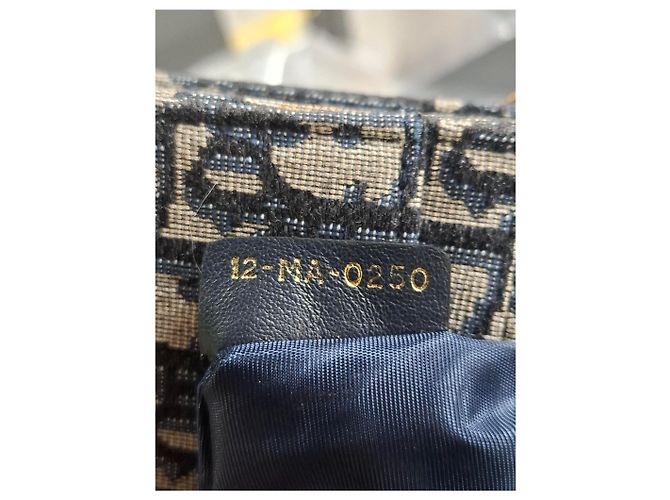 Bolso Saddle Mediano de Dior con Cadena en Lona Azul Marino - vista 13