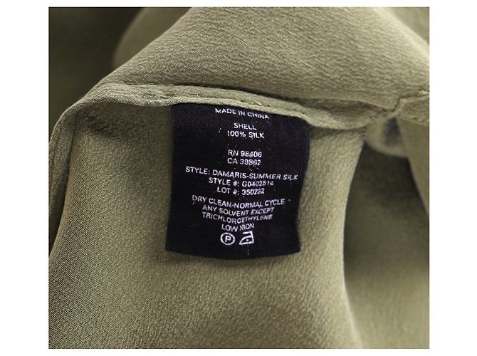 Theory Blusa de manga larga con medio botón en seda oliva Verde Verde oliva - vista 10