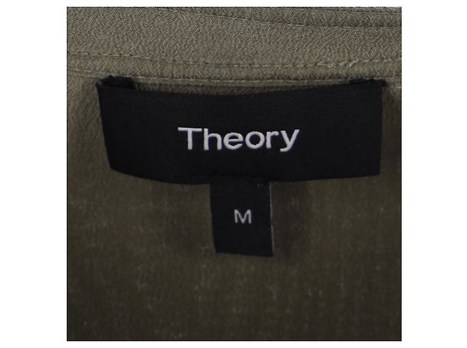 Theory Blusa de manga larga con medio botón en seda oliva Verde Verde oliva - vista 4