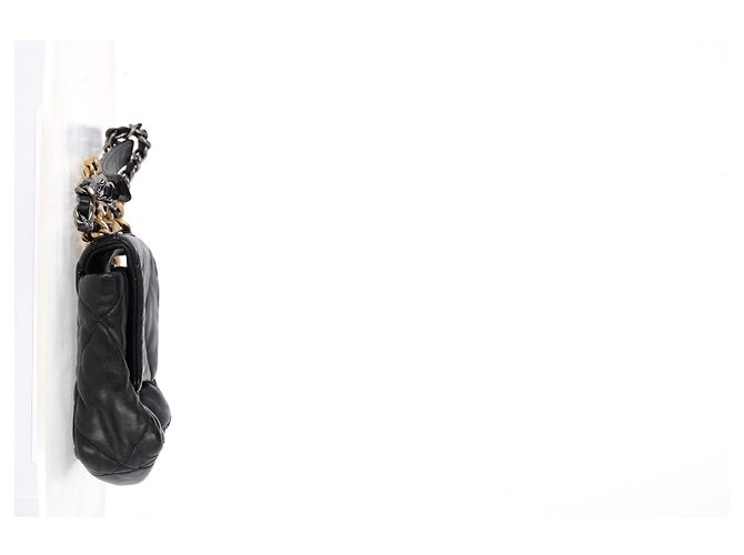 Bolso Chanel 19 Grande acolchado en cuero negro - vista 11