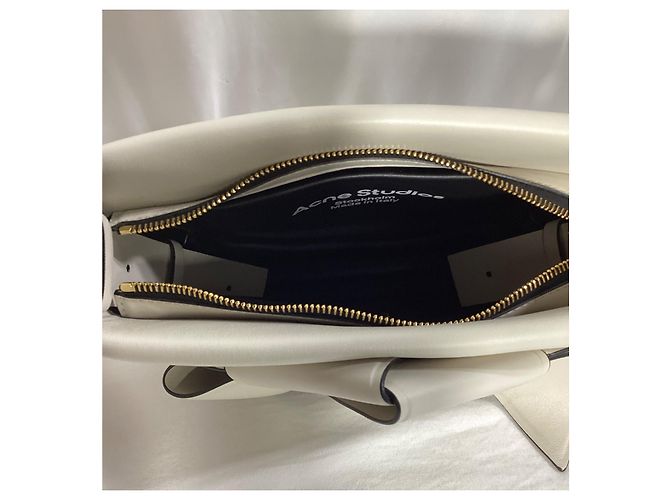 Acne Studios Musubi Knot-Embellished Shoulder Bag In White Leather - view 15