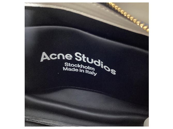 Acne Studios Musubi Knot-Embellished Shoulder Bag In White Leather - view 6