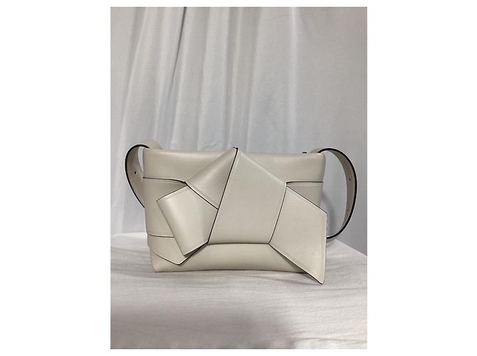 Acne Studios Musubi Knot-Embellished Shoulder Bag In White Leather - view 9