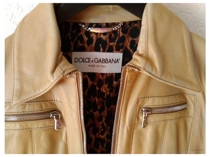DOLCE & GABBANA CHAQUETA DE CUERO CON EFECTO DESGASTADO. Beige - vista 3