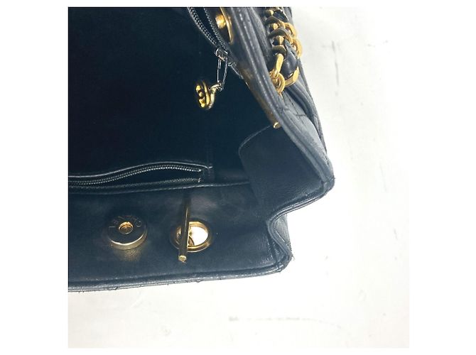 Borsa a spalla trapuntata vintage Chanel Nero D'oro - vista 15