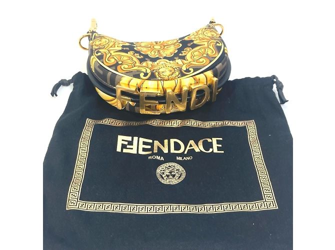 Borsa Clutch Fendi Nano Fendigraphy Fendace - vista 10