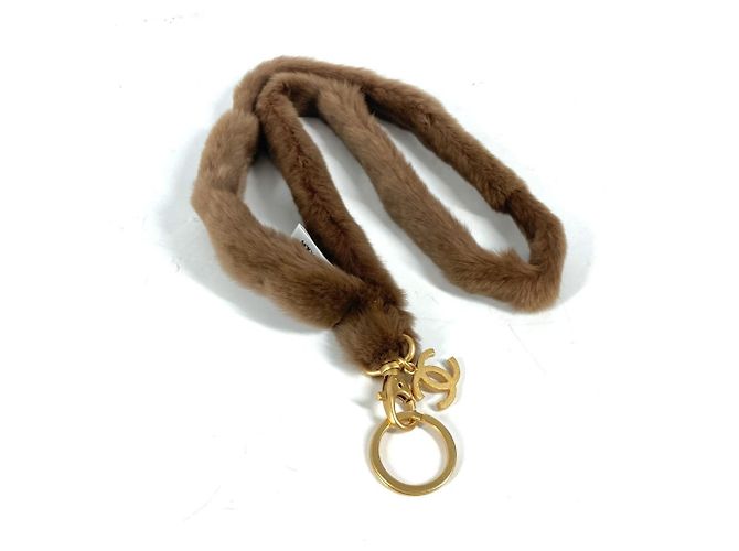 Coleira de pele CC Coco Mark da Chanel Marrom Dourado - vista 2