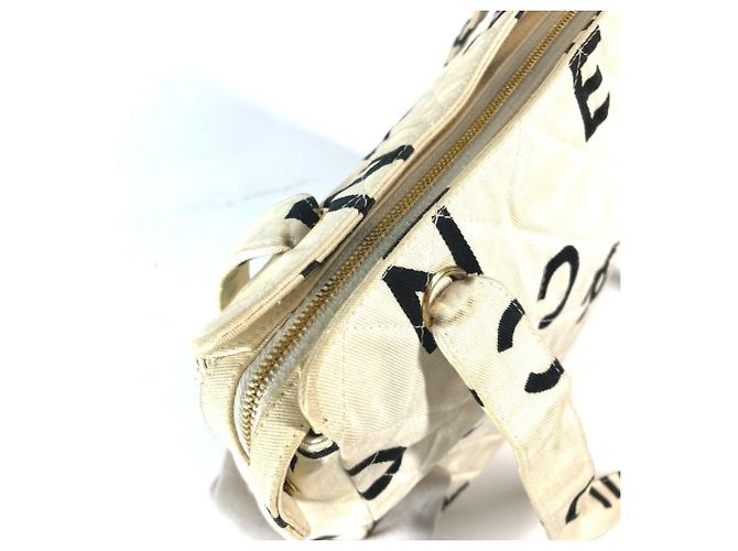 Timeless Chanel Vintage CC Coco Mark Logo Schultertasche Schwarz Weiß - Ansicht 10