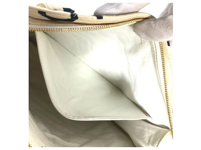 Timeless Chanel Vintage CC Coco Mark Logo Schultertasche Schwarz Weiß - Ansicht 16
