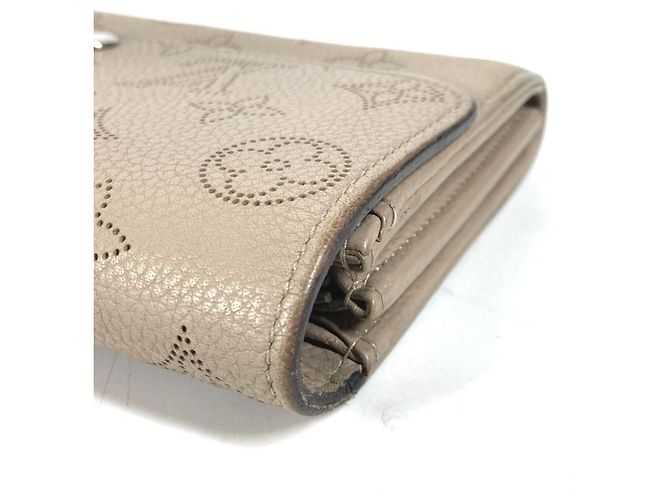 Cartera Larga Iris Mahina Louis Vuitton Beige - vista 4