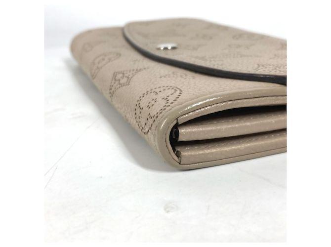 Cartera Larga Iris Mahina Louis Vuitton Beige - vista 6