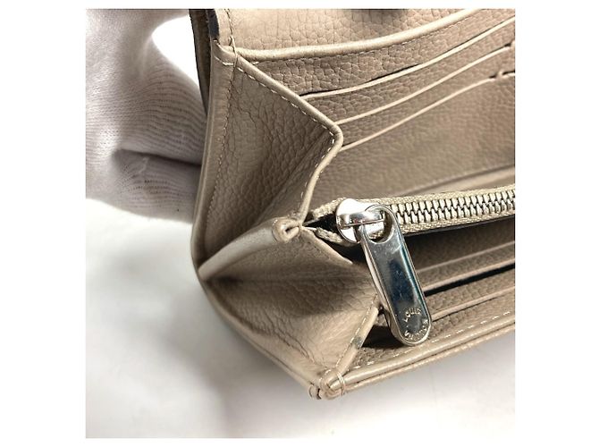 Cartera Larga Iris Mahina Louis Vuitton Beige - vista 9