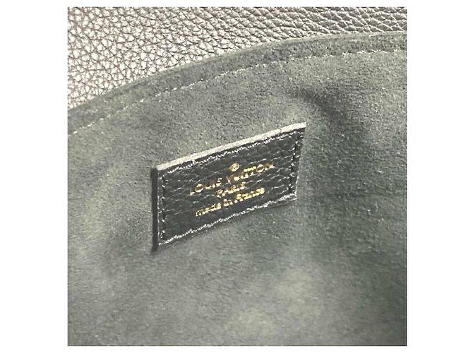 Borsa Oxford Louis Vuitton M22735 Nero - vista 13