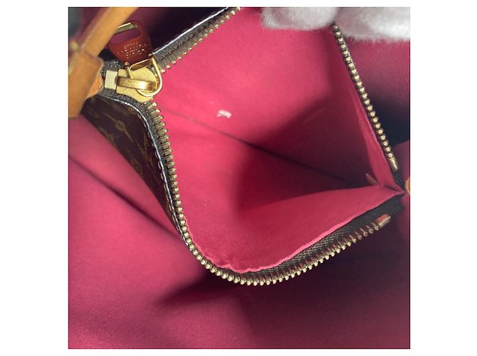 Néonoé Borsa a Spalla Lovelock NeoNoe Monogramma Louis Vuitton Marrone - vista 17