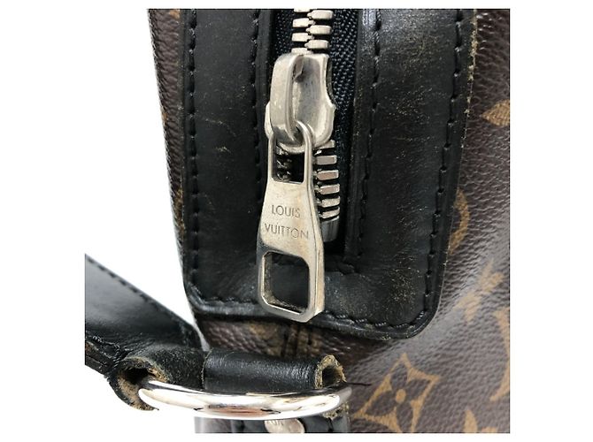 Louis Vuitton Monogram Macassar Torres PM Shoulder Bag Brown Black - vue 11