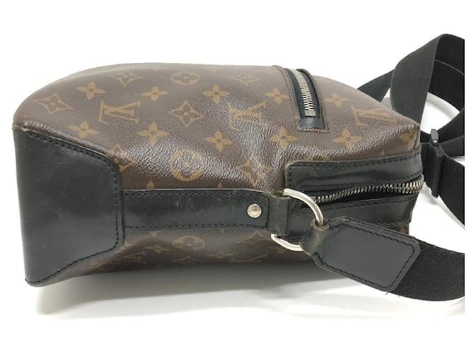 Louis Vuitton Monogram Macassar Torres PM Shoulder Bag Brown Black - vue 4
