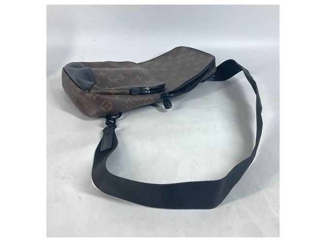 Borsa a tracolla Avenue Monogram Macassar di Louis Vuitton Marrone Nero - vista 12