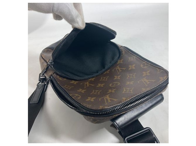 Borsa a tracolla Avenue Monogram Macassar di Louis Vuitton Marrone Nero - vista 14