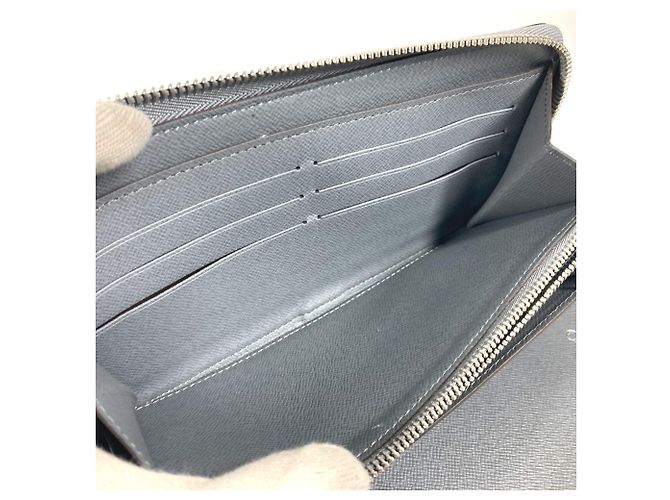 Cartera larga Zippy Organizer Taiga de Louis Vuitton Castaño - vista 12