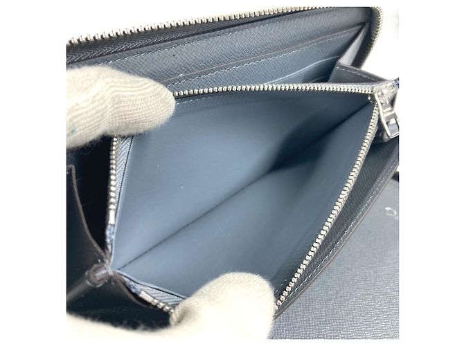 Cartera larga Zippy Organizer Taiga de Louis Vuitton Castaño - vista 14