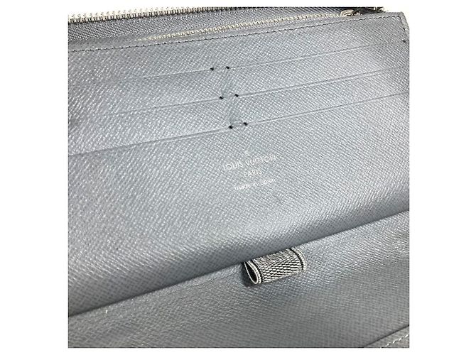 Cartera larga Zippy Organizer Taiga de Louis Vuitton Castaño - vista 17