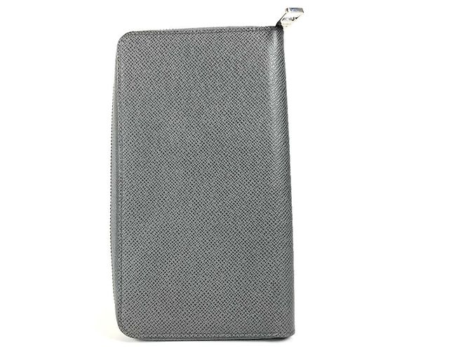 Cartera larga Zippy Organizer Taiga de Louis Vuitton Castaño - vista 2