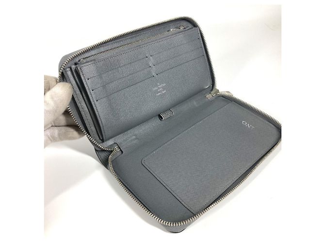 Cartera larga Zippy Organizer Taiga de Louis Vuitton Castaño - vista 8