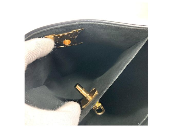 Borsa Lock & Go di Louis Vuitton Nero - vista 11
