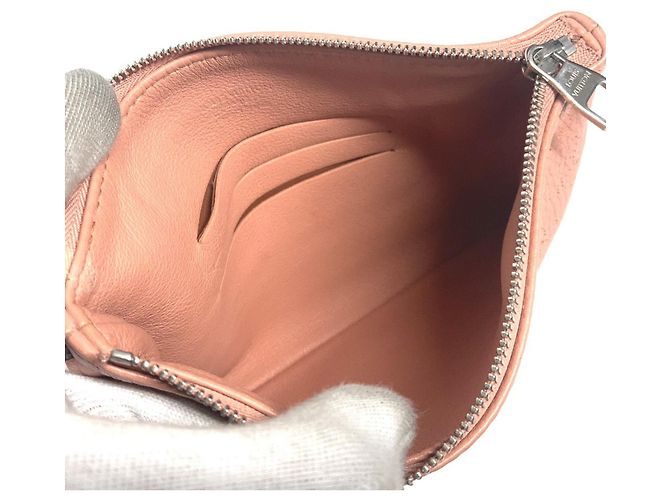 Borsa a tracolla Louis Vuitton Mahina Selene PM Marrone Rosa - vista 13