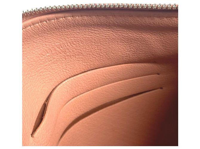 Borsa a tracolla Louis Vuitton Mahina Selene PM Marrone Rosa - vista 15