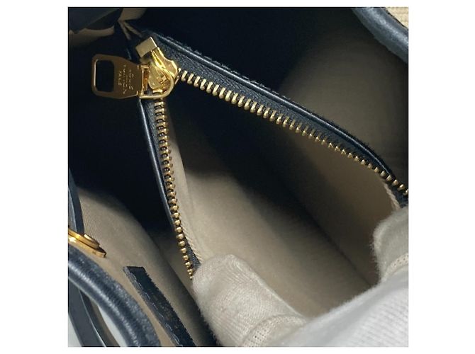 Néonoé Borsa a spalla NeoNoe MM Monogram Louis Vuitton a bordo piscina Nero Beige - vista 14
