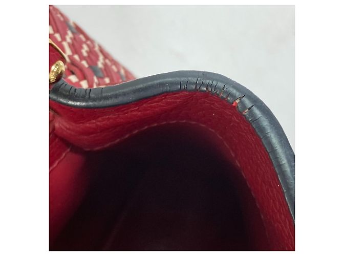 Borsa Louis Vuitton Capucines PM 2WAY Nero Rosso - vista 14