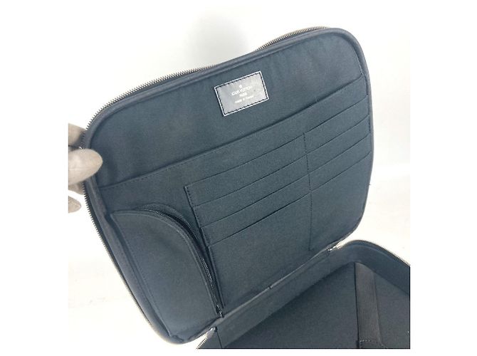 Borsa 2WAY Taiga Tura di Louis Vuitton Nero Grigio - vista 11
