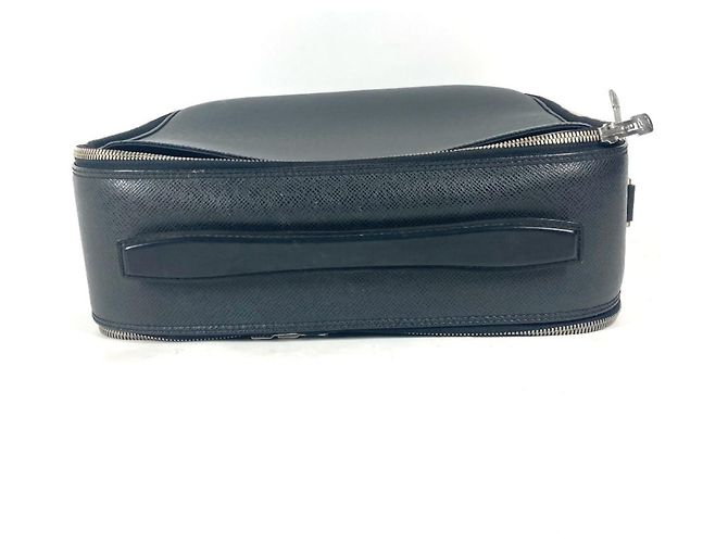 Borsa 2WAY Taiga Tura di Louis Vuitton Nero Grigio - vista 3
