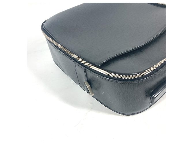Borsa 2WAY Taiga Tura di Louis Vuitton Nero Grigio - vista 5