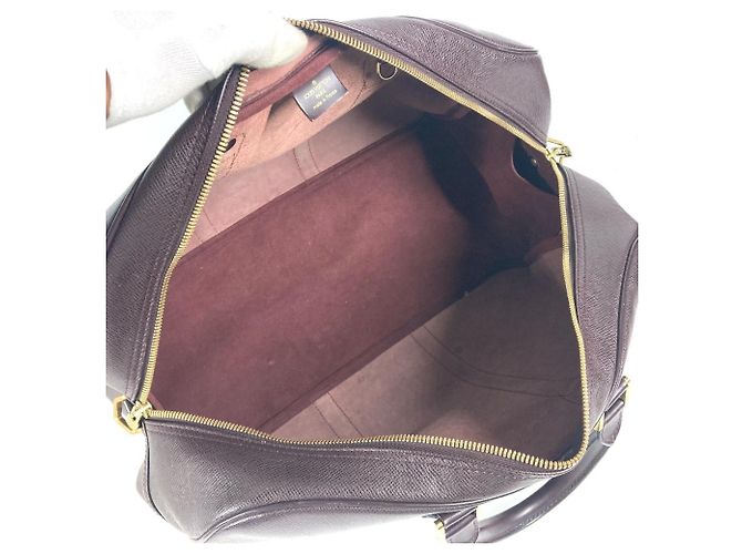 Borsa Kendall PM Taiga Louis Vuitton Marrone - vista 12