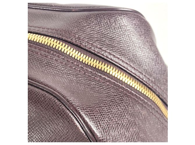 Borsa Kendall PM Taiga Louis Vuitton Marrone - vista 8