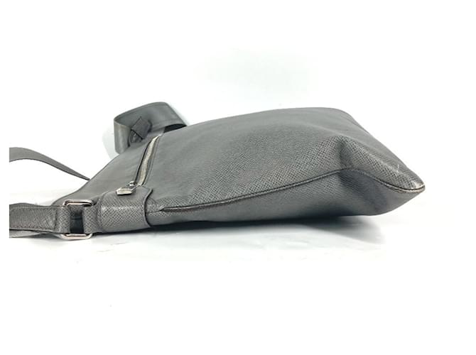 Borsa Sasha Taiga Louis Vuitton Marrone - vista 4